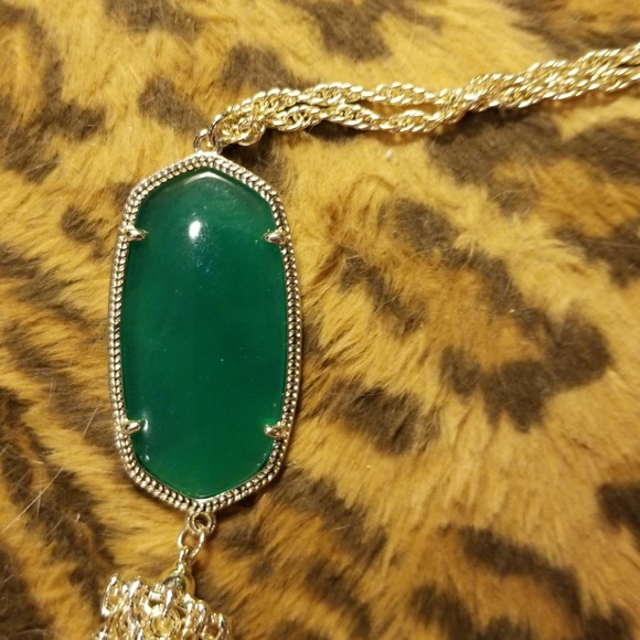 TRADING!!!KENDRA SCOTT GREEN RAYNE NECKLACE - Picture 5 of 5